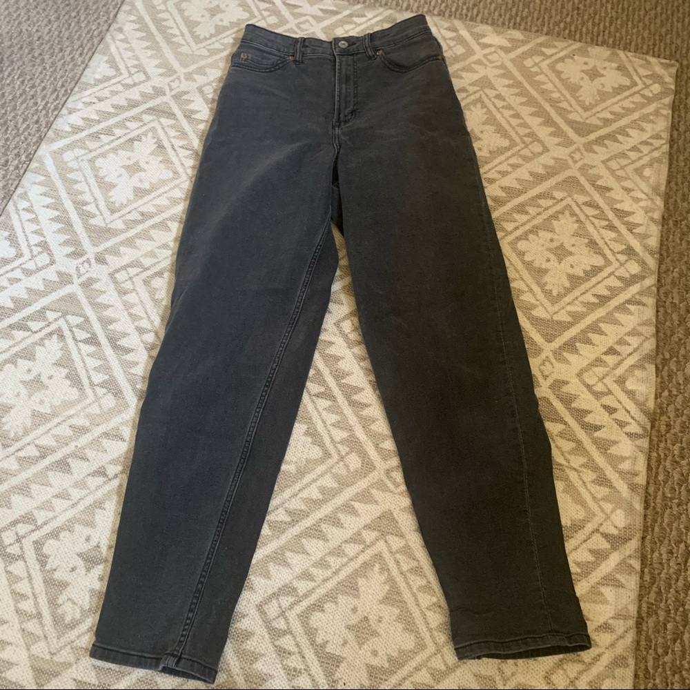 h&m black mom jeans